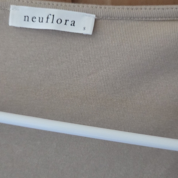 Neuflora Rylan Wrap Top - Picture 3 of 6